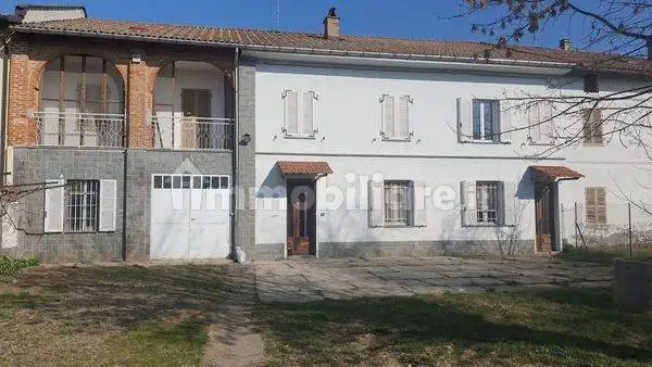 Casa indipendente in vendita a Quargnento