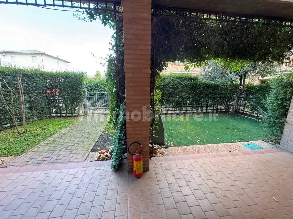 Appartamento via Sinistra Guerro 18/a, Centro, Castelvetro di Modena - foto 2