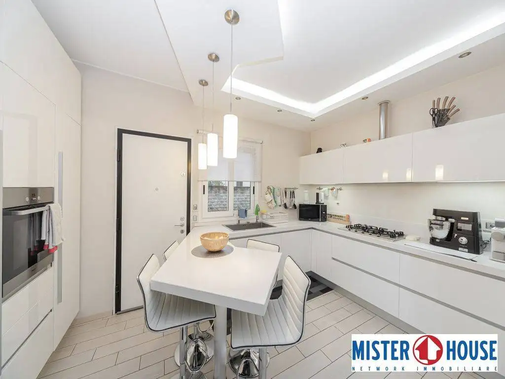 Trilocale via Giuseppe Verdi 2, Centro, Muggiò - foto 5