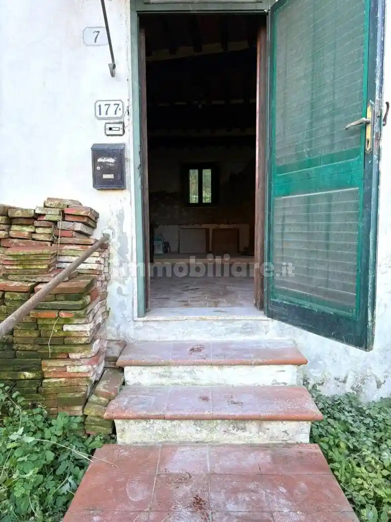 Terratetto unifamiliare 100 m², da ristrutturare, Monte San Quirico - Tre Cancelli, Lucca - foto 4