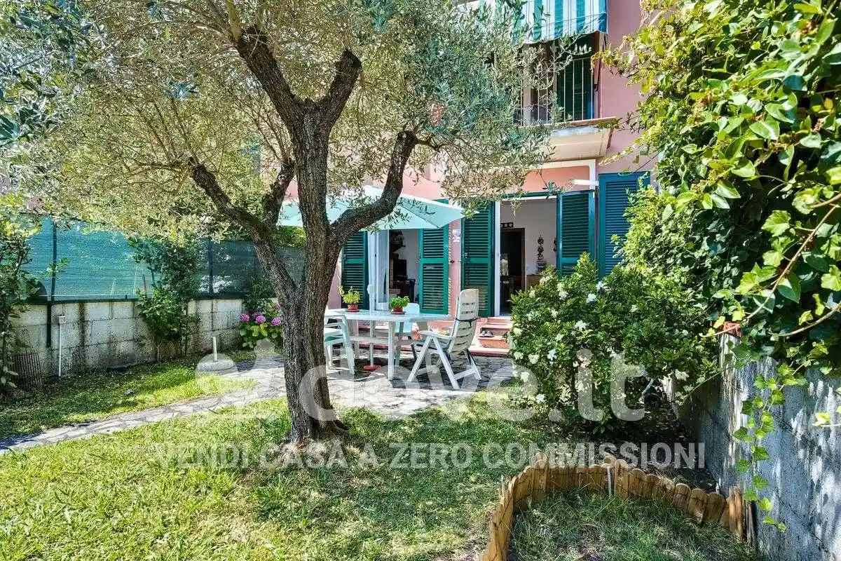 Villa in vendita a Ameglia