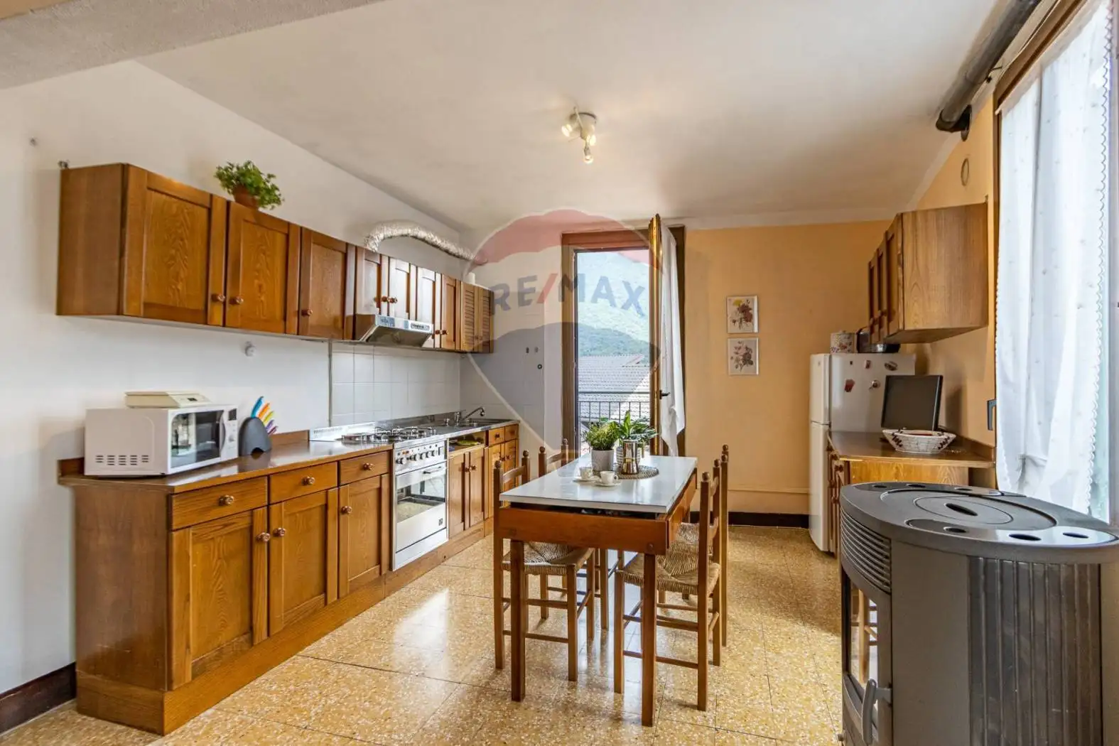 Attico piazza Armando Diaz 7, Esino Lario - foto 4