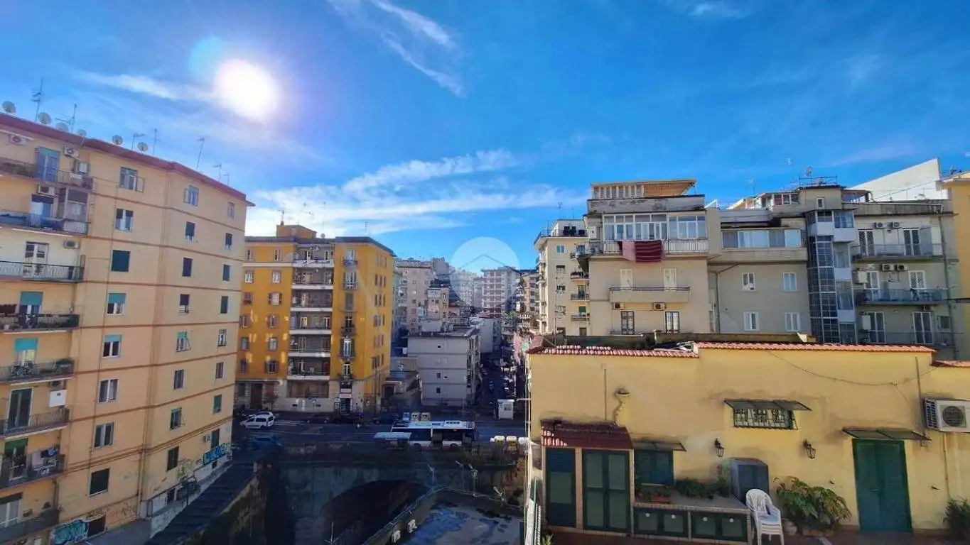 Appartamento in vendita a Napoli