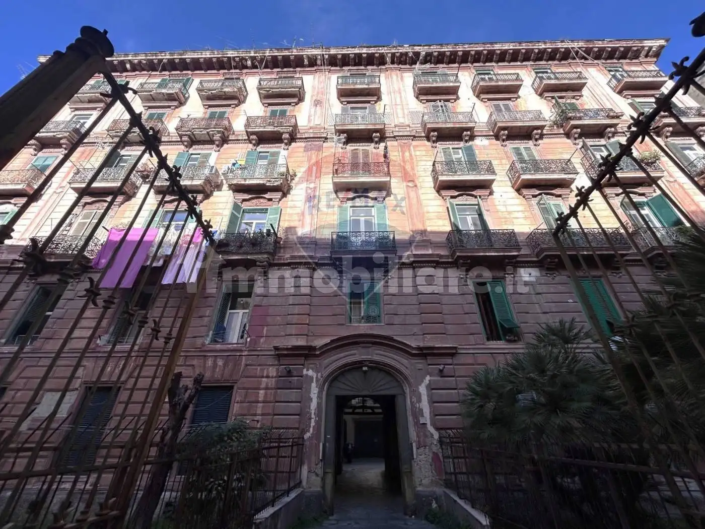 Appartamento in vendita a Napoli