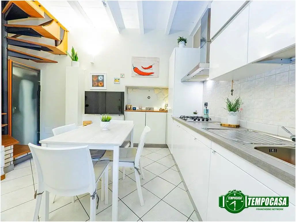 Terratetto unifamiliare via Cesare Battisti 17, Carugate - foto 2