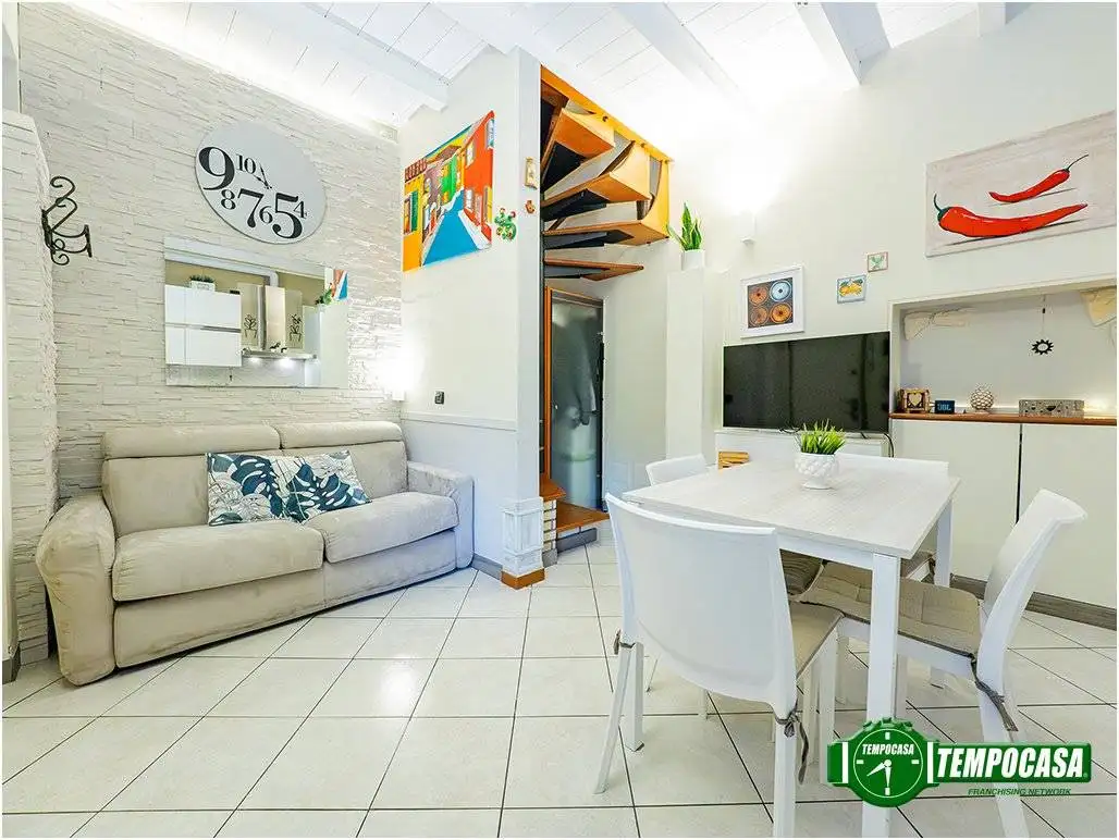 Terratetto unifamiliare via Cesare Battisti 17, Carugate - foto 3