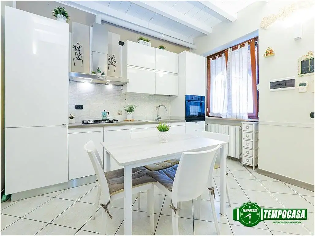 Terratetto unifamiliare via Cesare Battisti 17, Carugate - foto 5