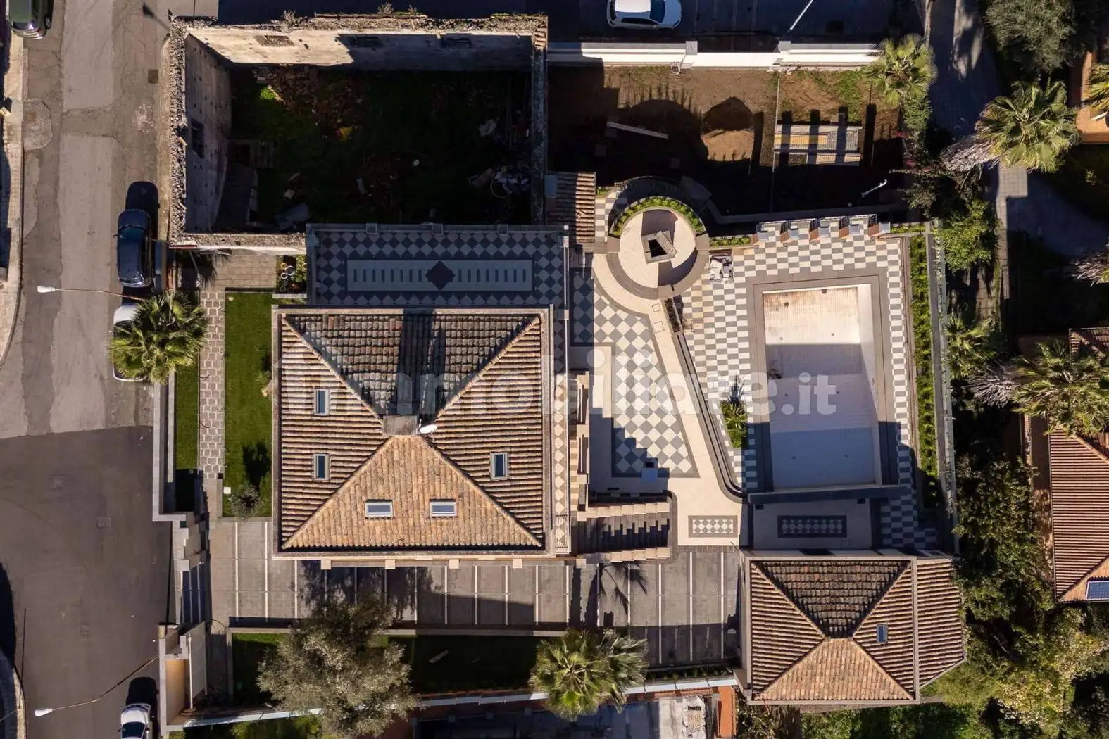 Villa unifamiliare Luigi Capuana  10, Centro, Aci Sant'Antonio - foto 2