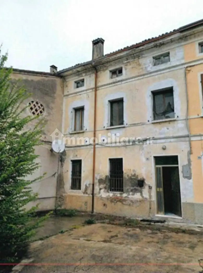 Rustico - Casale in asta a Ceresara