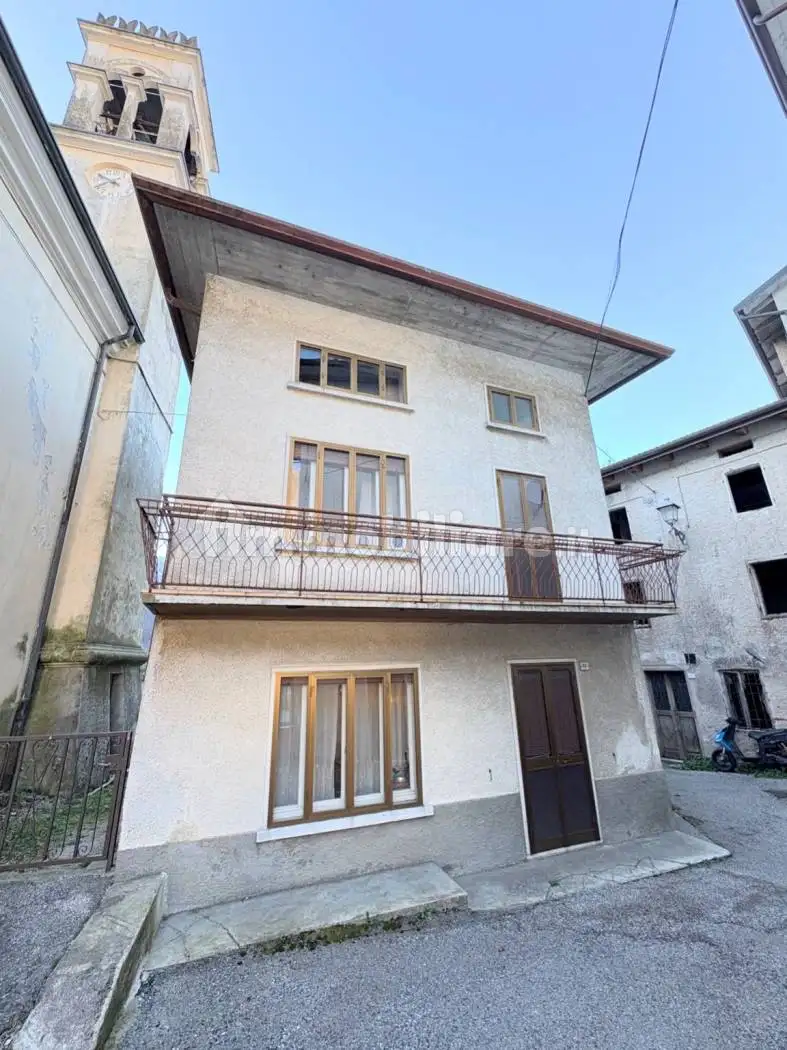 Terratetto unifamiliare piazza San Pietro, Castana, Arsiero - foto 2