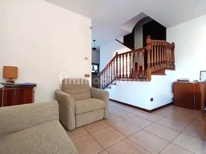 Villa unifamiliare via dei Vignò 15, Bizzozzero, Varese - foto 4