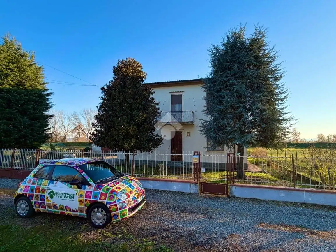 Villa in vendita a Verrua Po