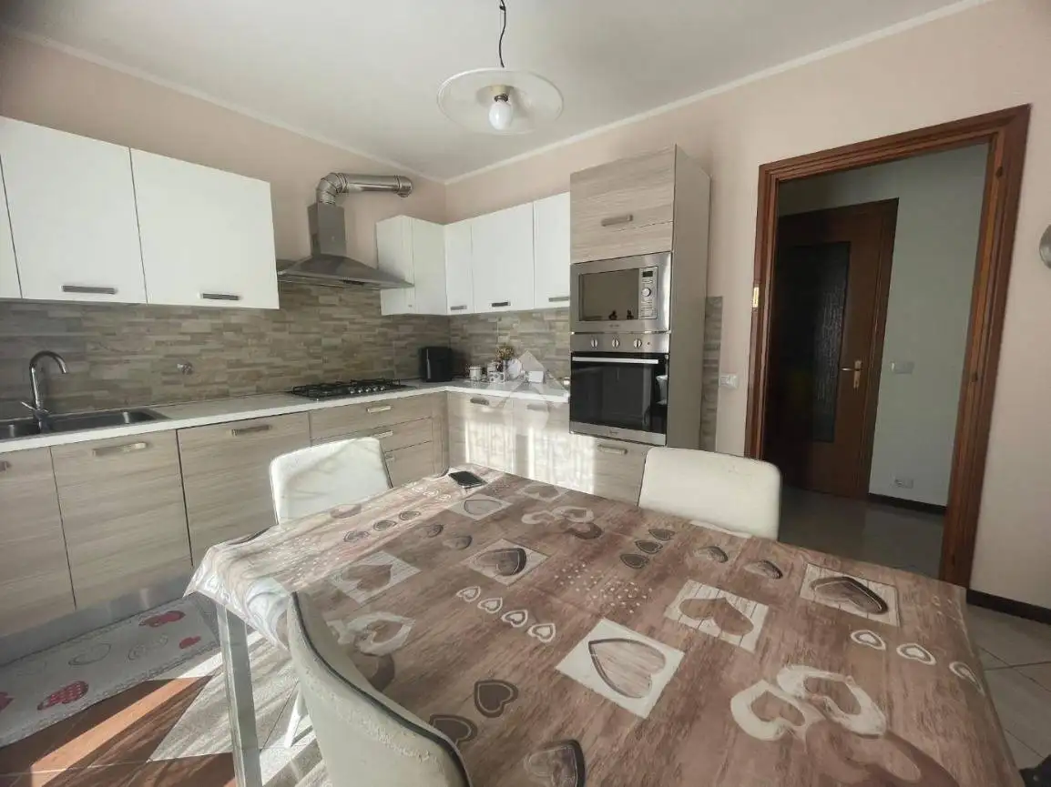 Quadrilocale via A. Barengo 13, Centro, Castellamonte - foto 3