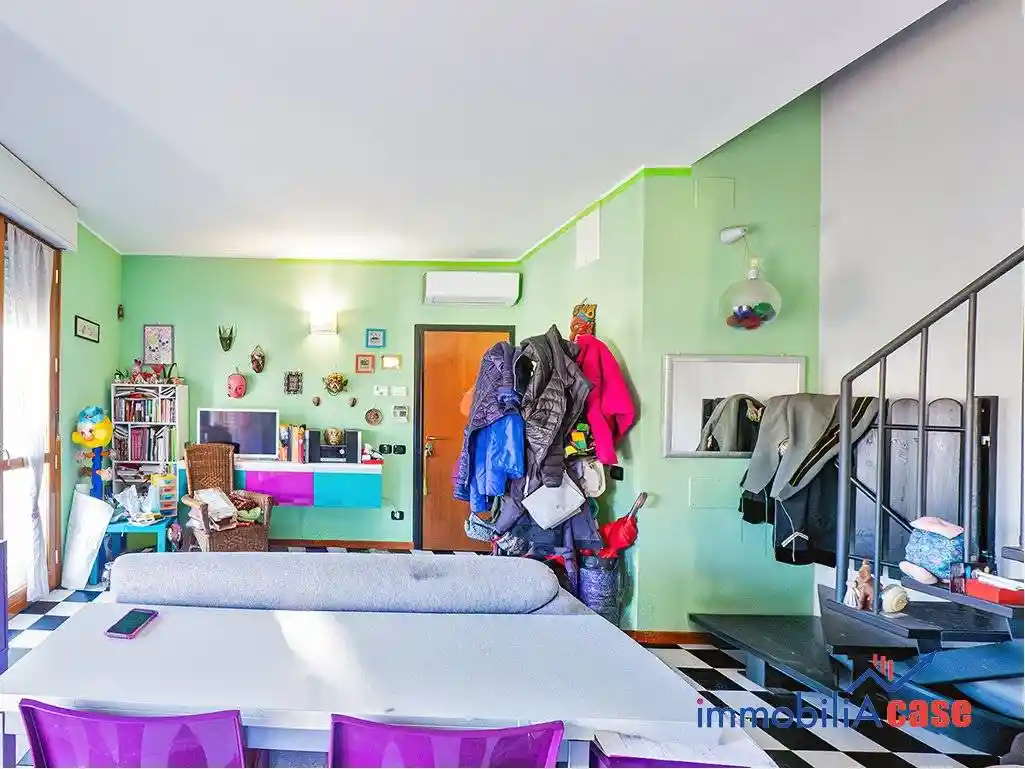 Trilocale via Alessandro Volta 61, Centro, Cogliate - foto 3