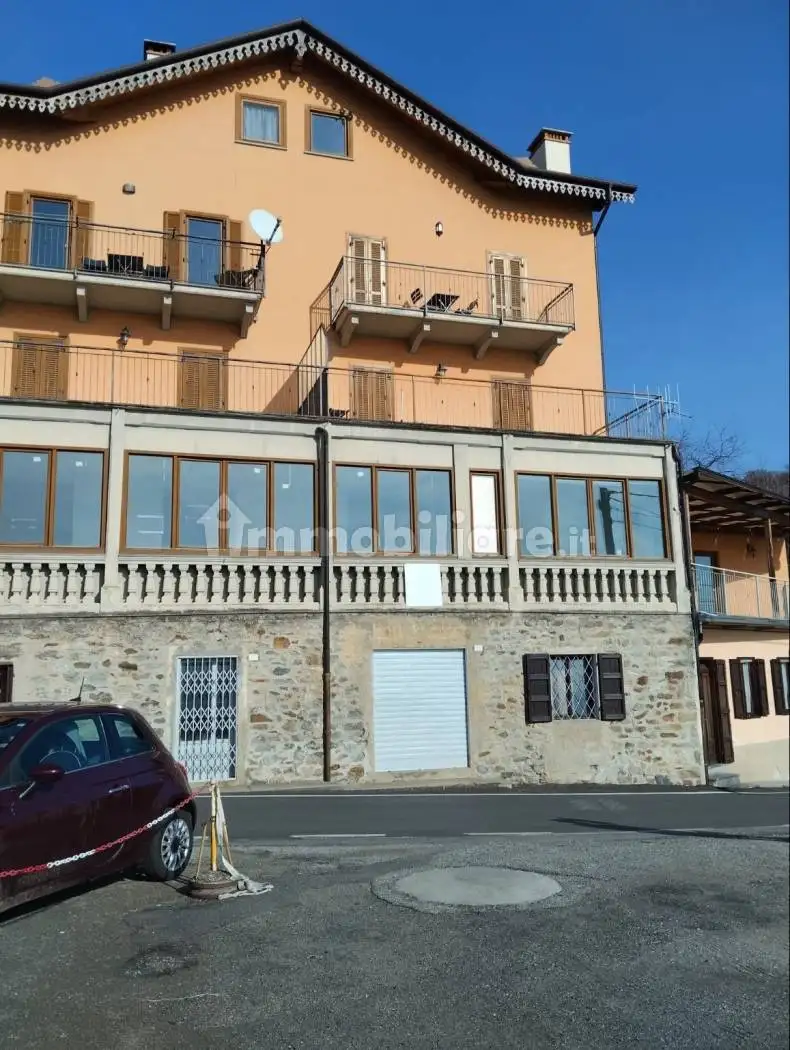 Appartamento in vendita a Andrate