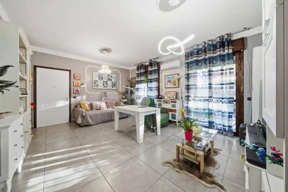 Trilocale via Enrico Zambonini 18, Pieve Modolena, Reggio Emilia - foto 2