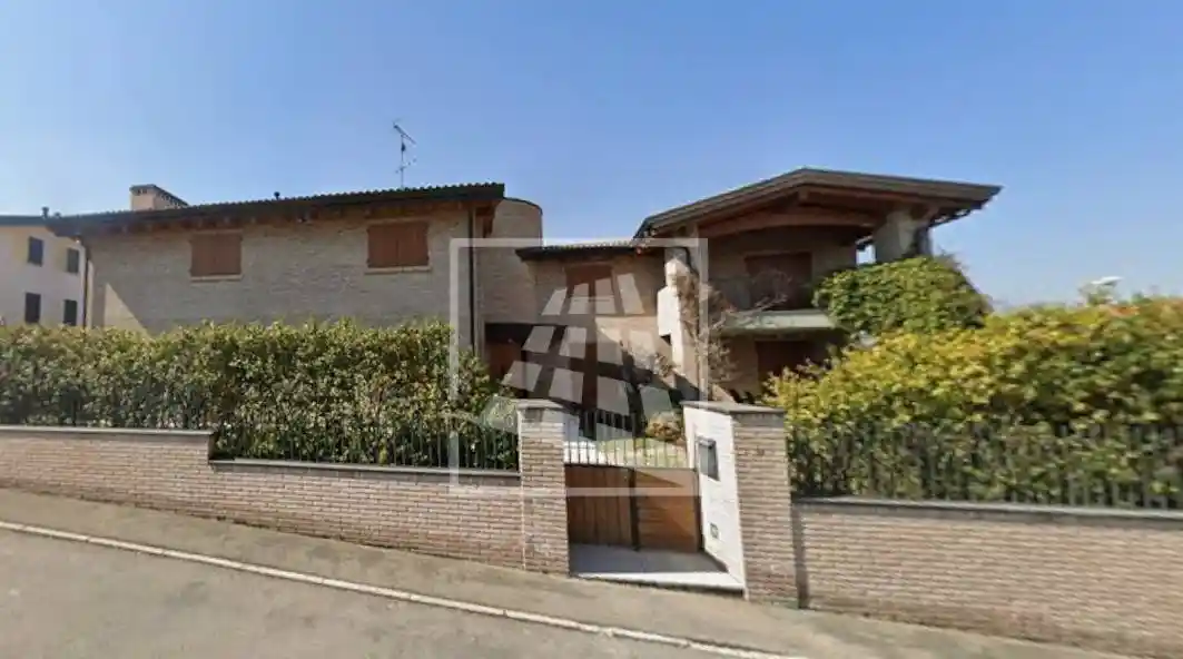 Villa in vendita a Quattro Castella