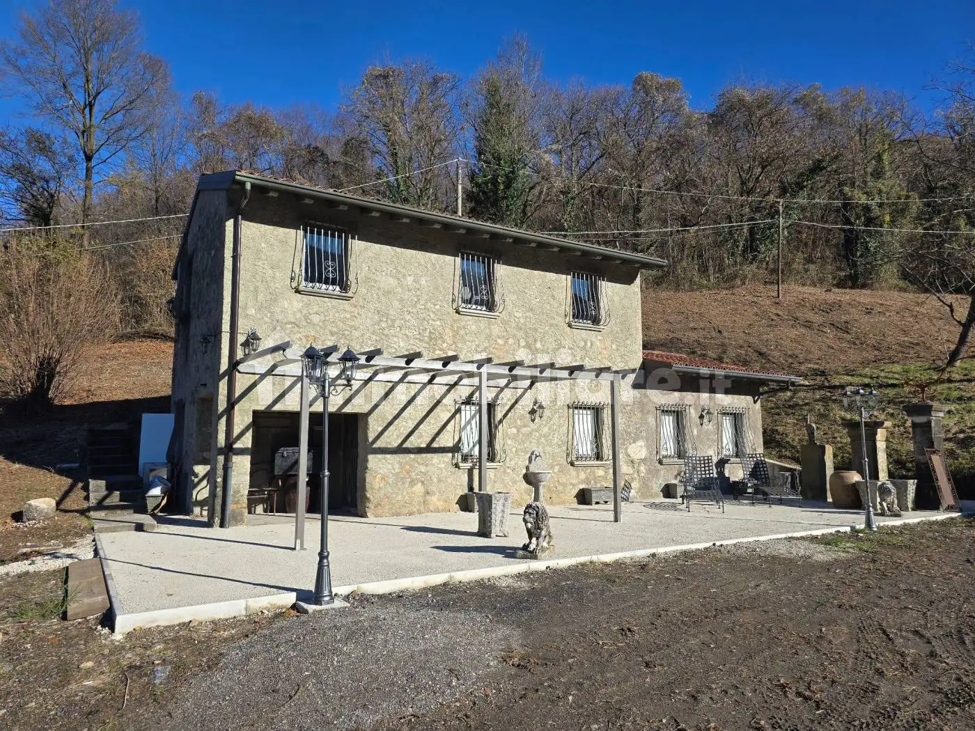 Rustico - Casale in vendita a Solto Collina