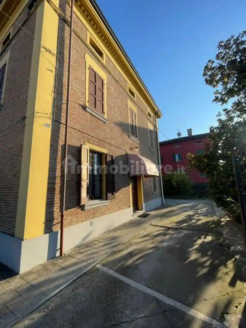 Casa colonica via Emilia Est 1701, Modena Est, Modena - foto 2