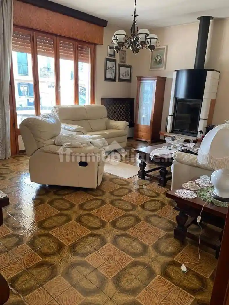 Villa in vendita a Paese