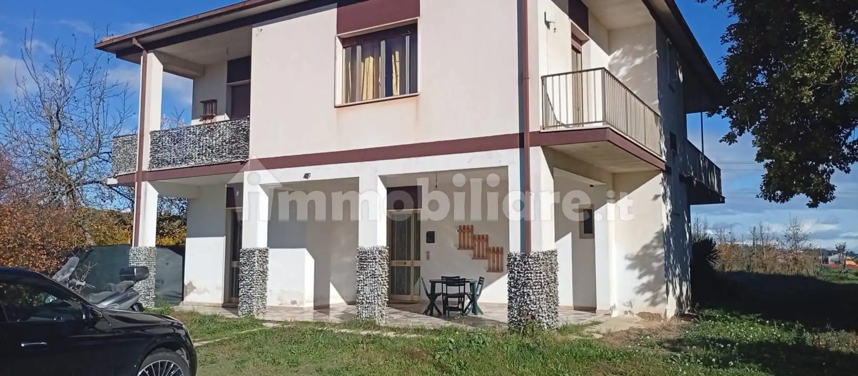 Villa in vendita a Collecorvino