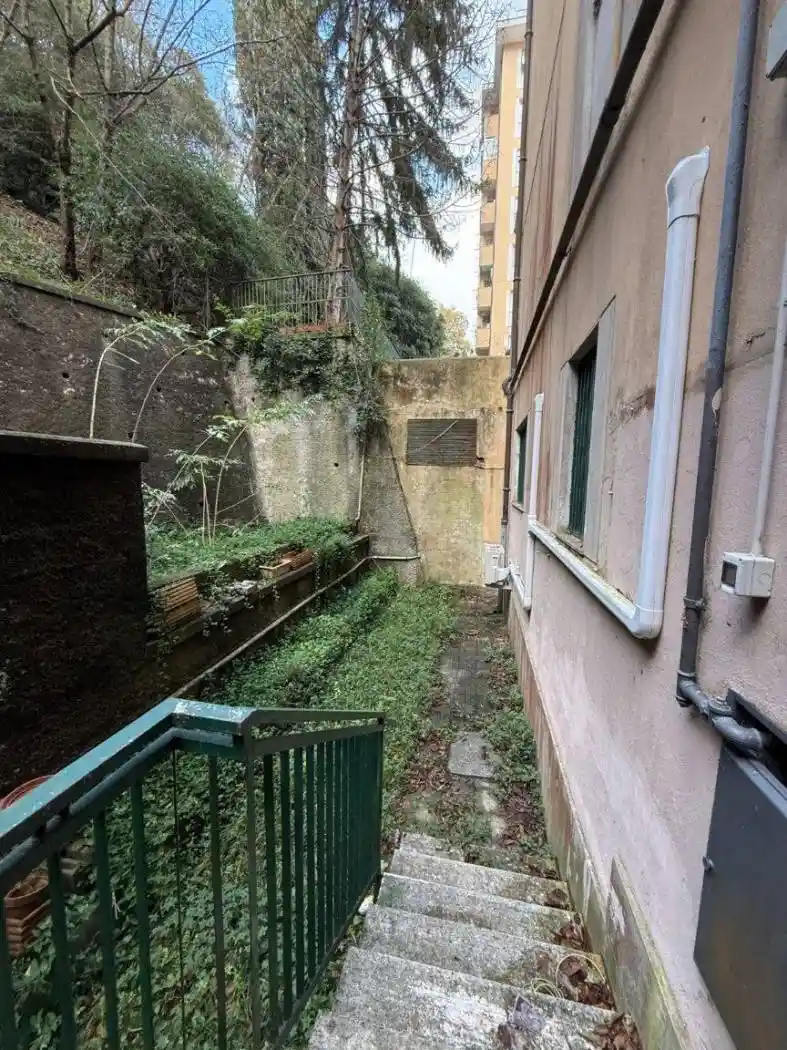Quadrilocale via delle Ginestre, Staglieno, Genova - foto 5