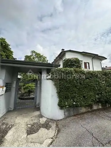 Appartamento in asta a Caponago