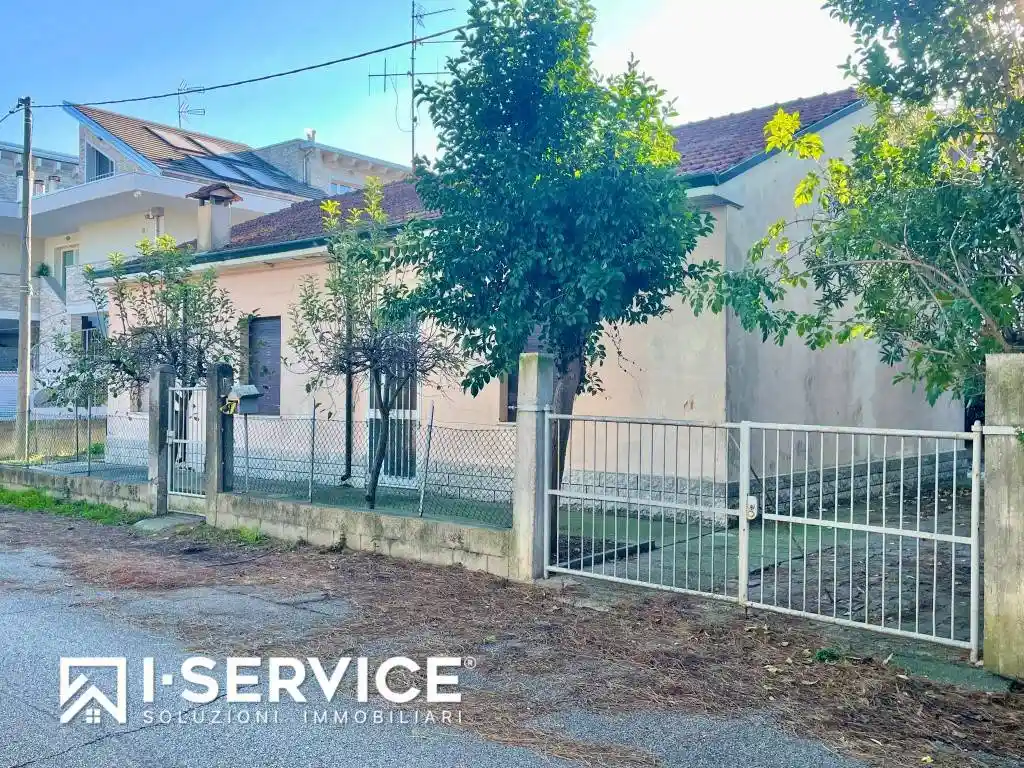 Casa indipendente in vendita a Cervia
