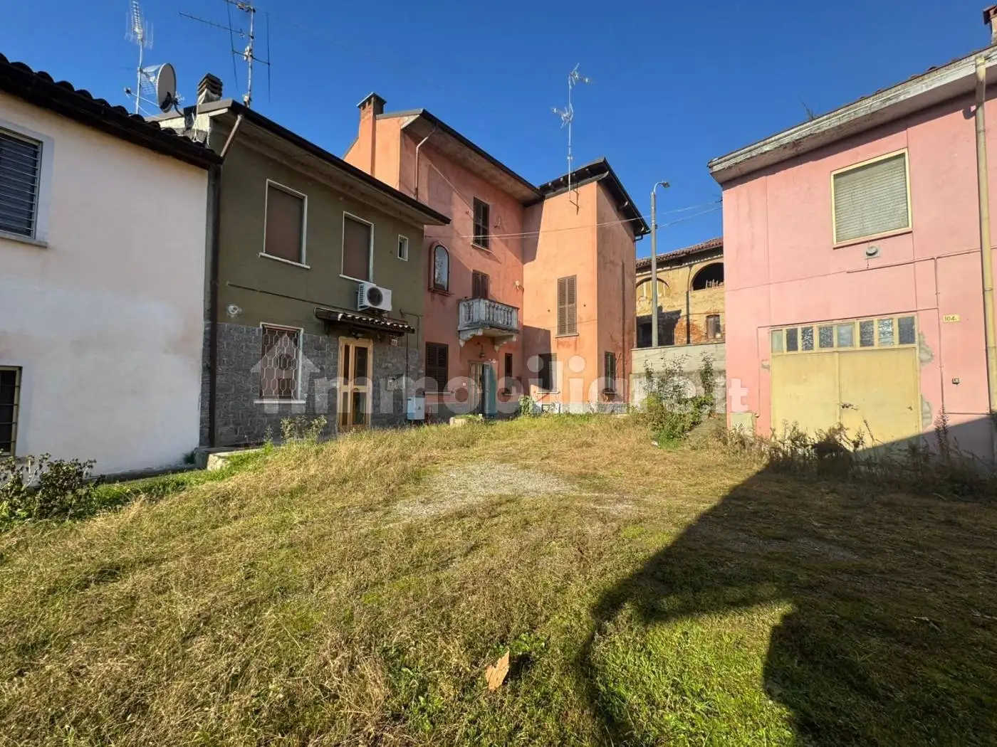 Casa indipendente in vendita a Inverno e Monteleone