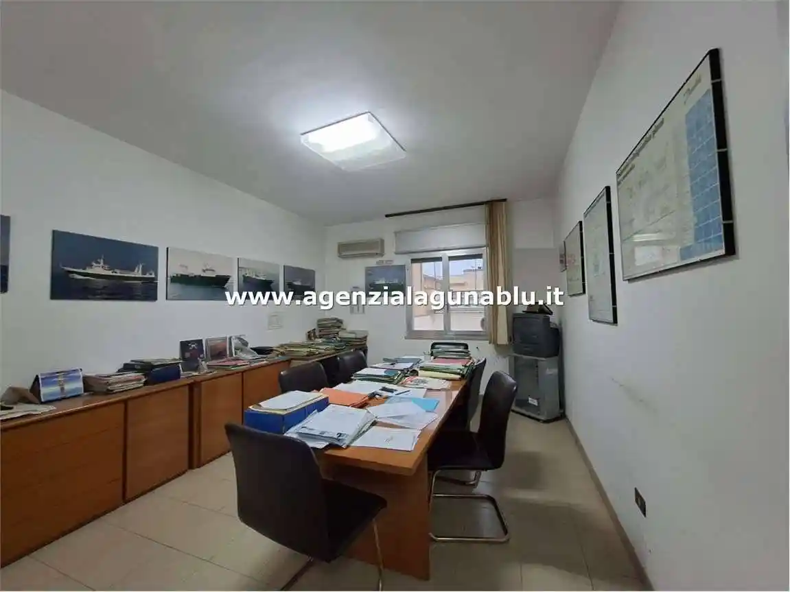 Palazzo - Edificio in Vendita - foto 2