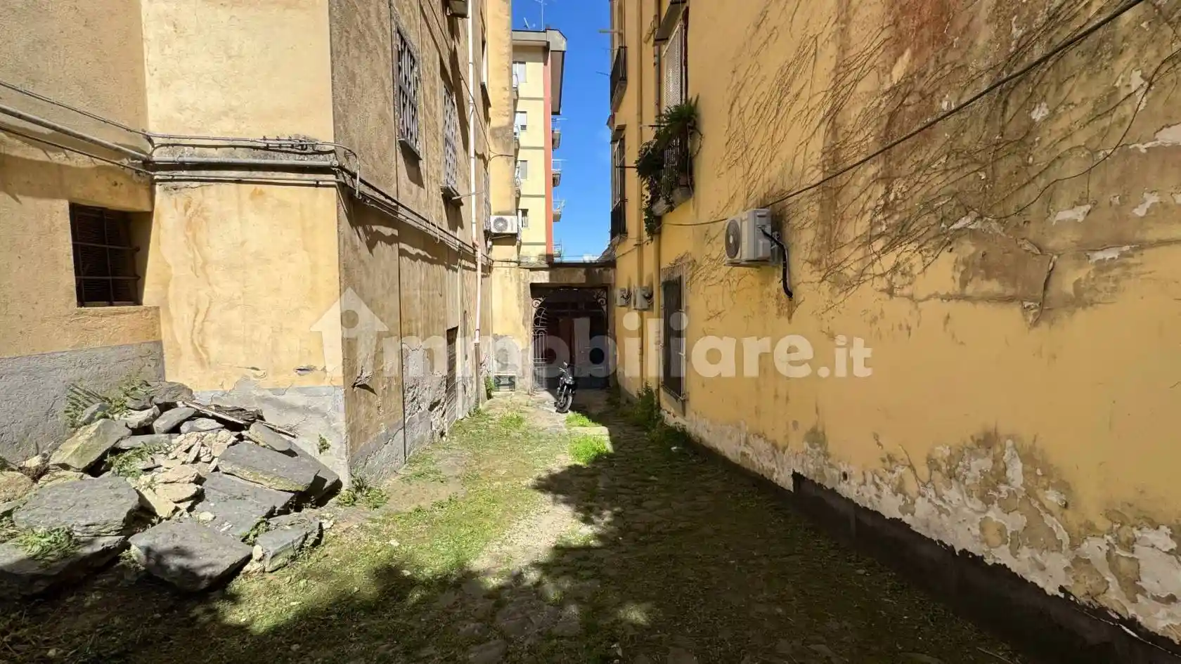Villa unifamiliare Vico Sant'Eframo Vecchio 18, San Carlo All'Arena, Napoli - foto 3