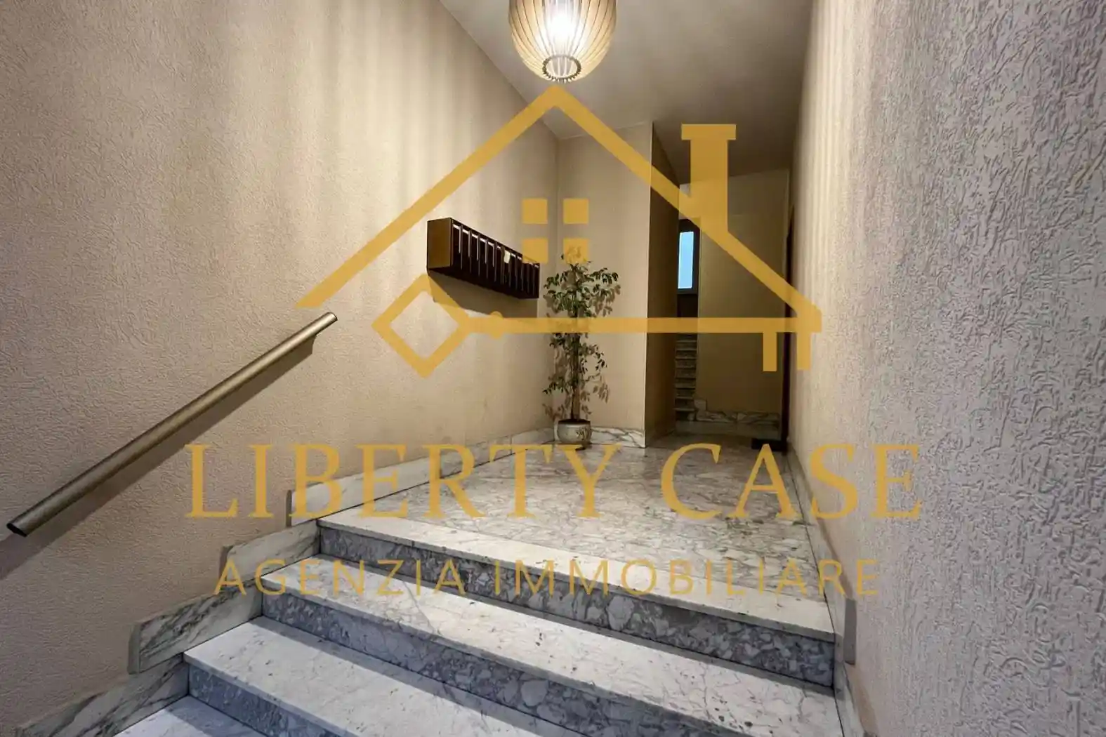 Trilocale via Massaua 108, Semicentro, Vercelli - foto 3