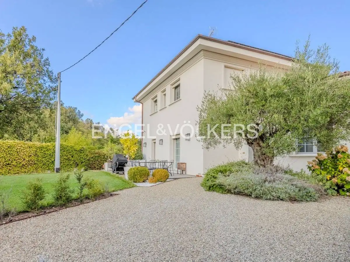 Villa in vendita a Pianoro