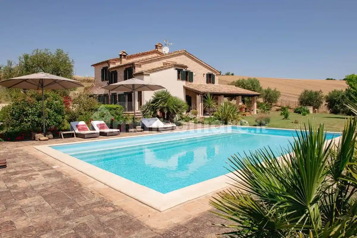 Villa in vendita a Arcevia