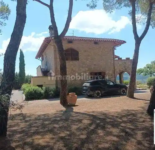 Villa unifamiliare, buono stato, 500 m², Gioiella, Castiglione del Lago - foto 2
