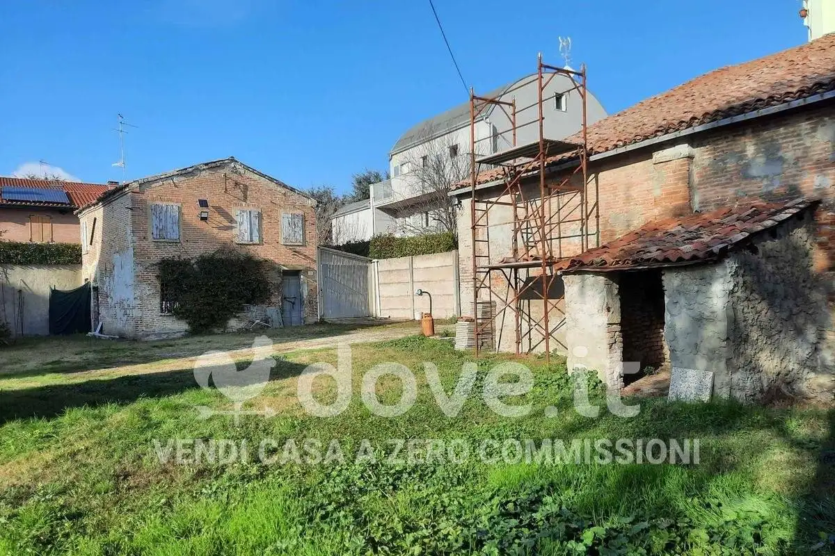 Rustico - Casale in vendita a Ferrara