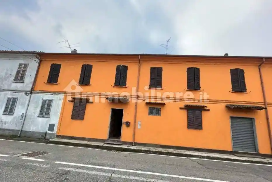 Appartamento all'asta via Maestra,  17, Cozzo - foto 2