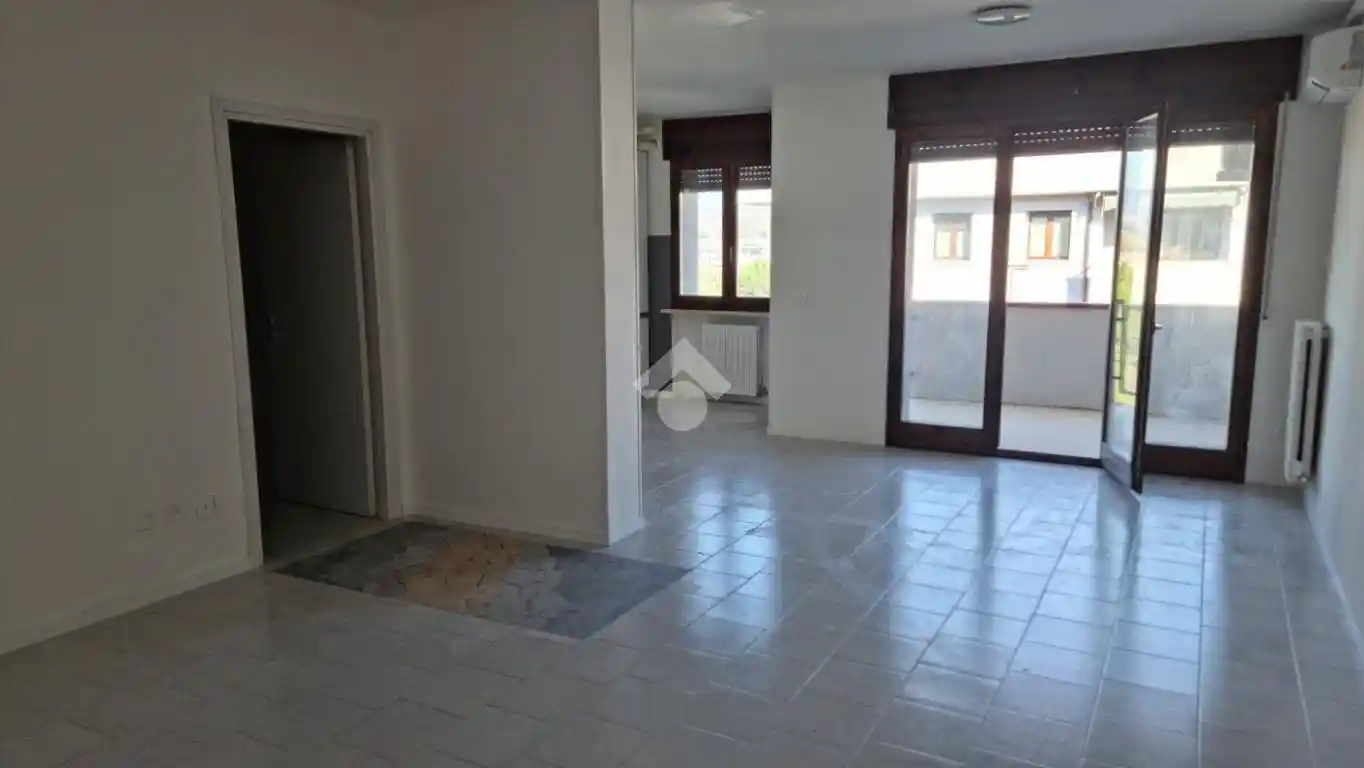 Quadrilocale via Crotone 5, Borgo Nuovo - Navigatori, Verona - foto 3