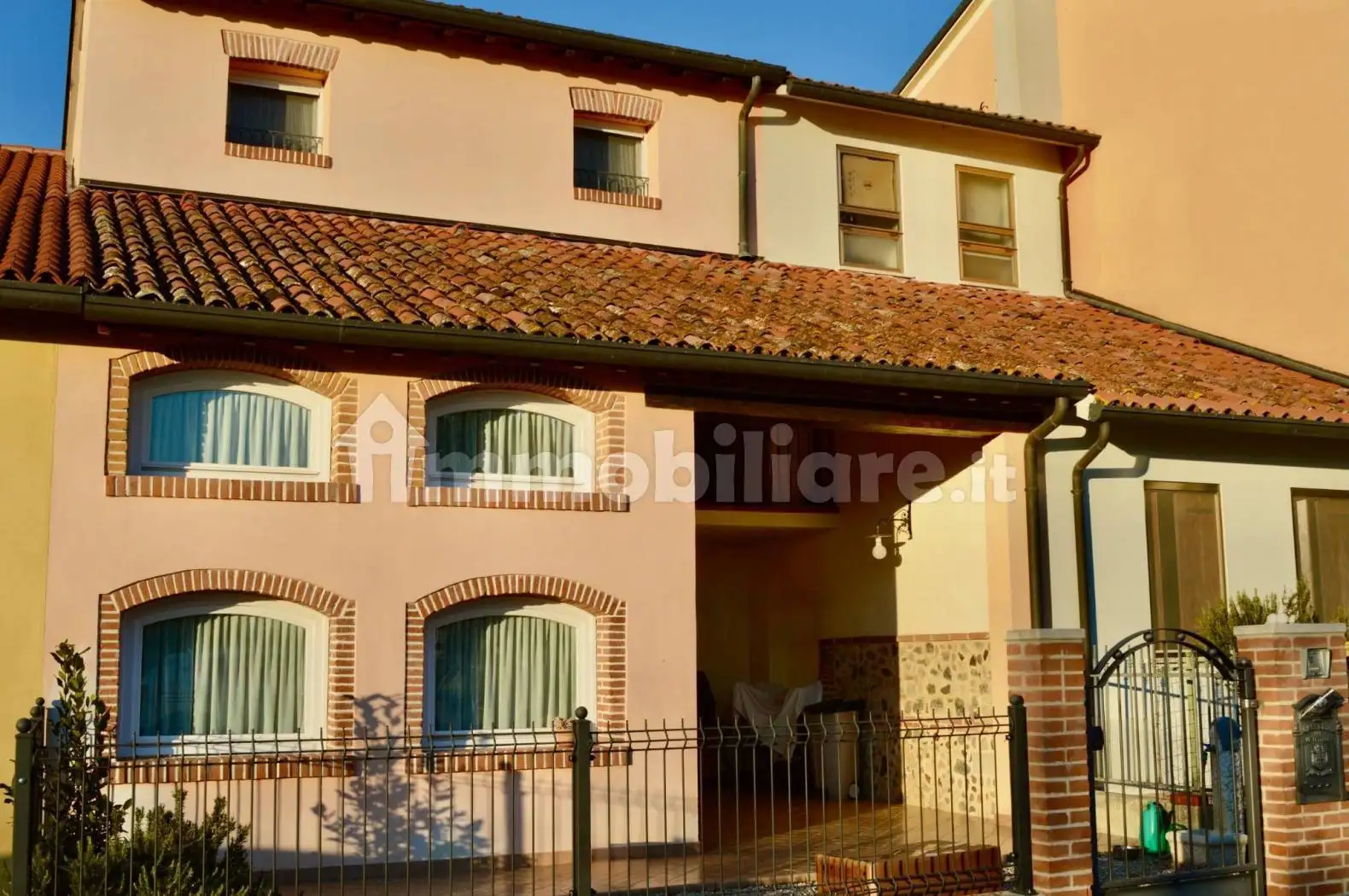 Villetta a schiera in vendita a Colceresa