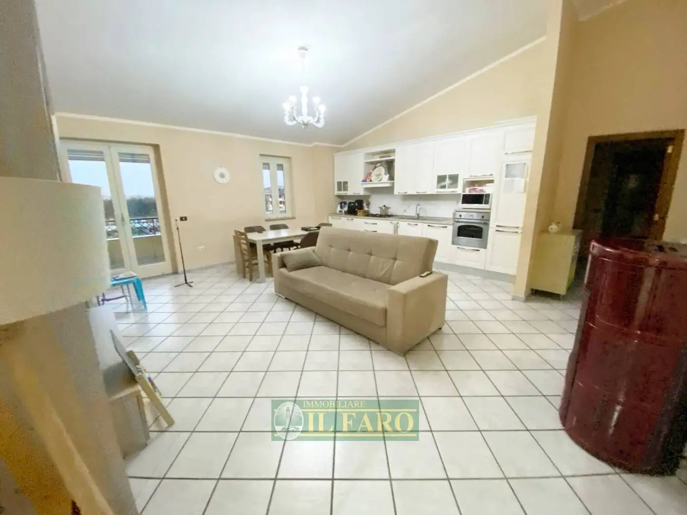 Quadrilocale via 1 Maggio, Nuovo Corso Campano - Marchesella, Giugliano in Campania - foto 2