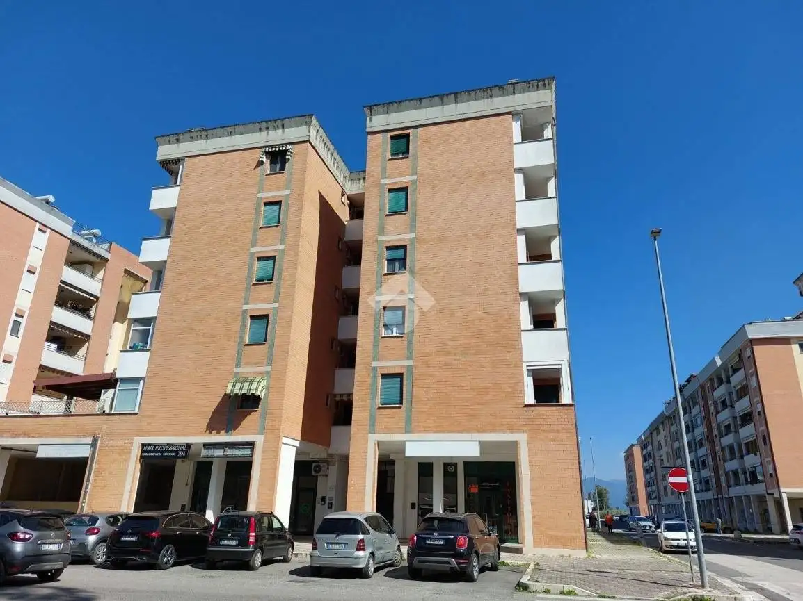 Appartamento in vendita a Latina