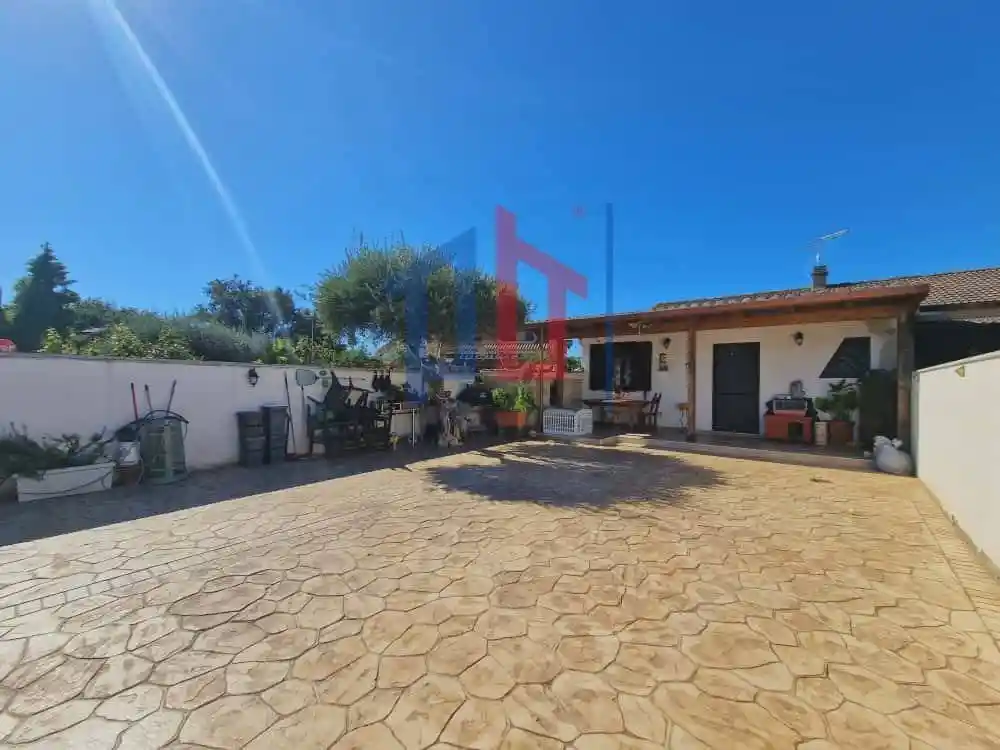 Villa in vendita a Ardea