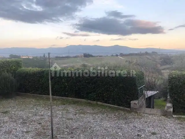 Terratetto plurifamiliare 123 m², buono stato, Centro, Cerreto Guidi - foto 4