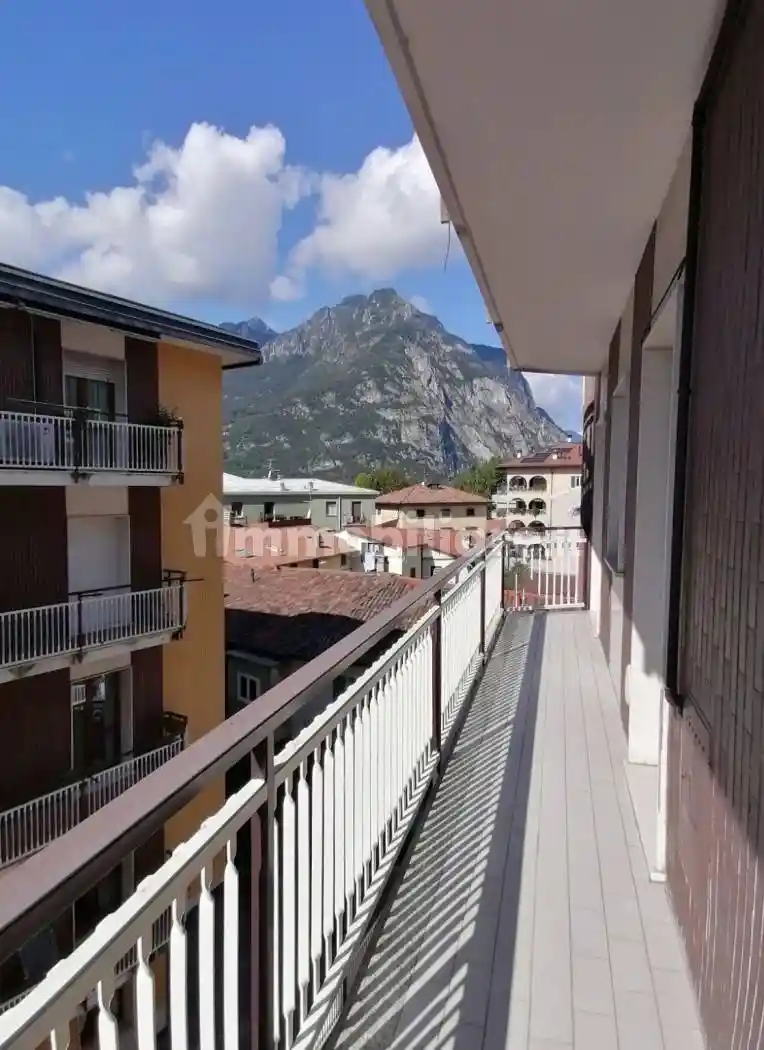 Bilocale via Luciano Manara 3, Centro, Lecco - foto 2