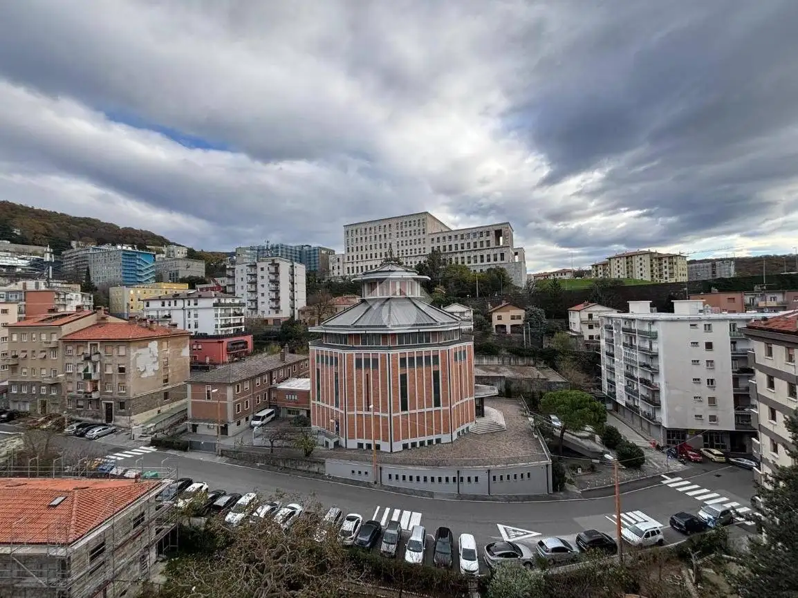 Appartamento in vendita a Trieste