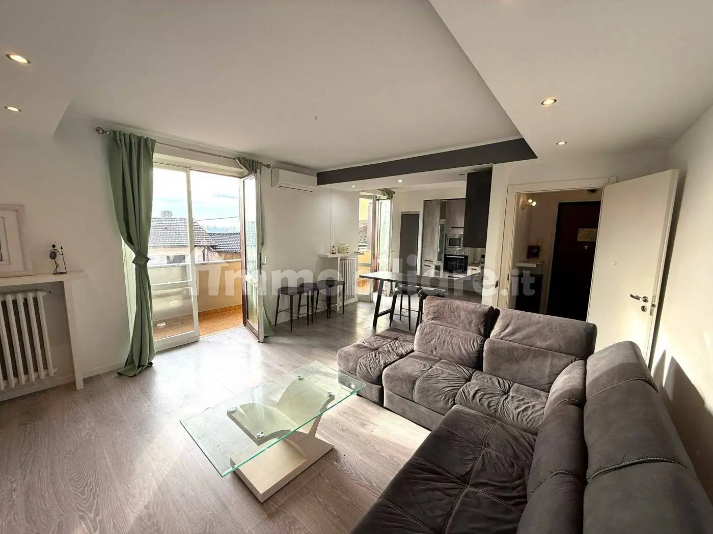 Appartamento in affitto a Bizzarone