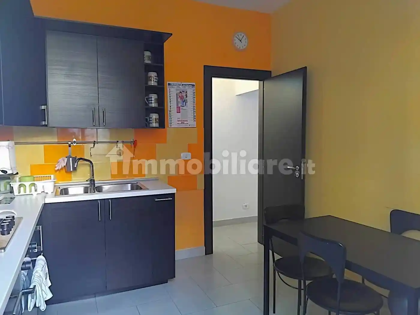 Trilocale piazzetta Trinità degli Spagnoli, Quartieri Spagnoli, Napoli - foto 4