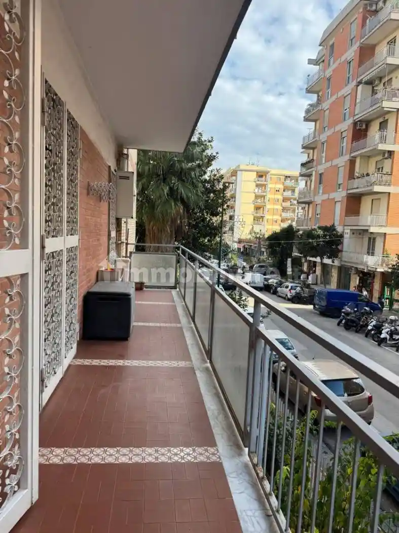 Trilocale viale dei Pini 40, Colli Aminei - Capodimonte, Napoli - foto 5
