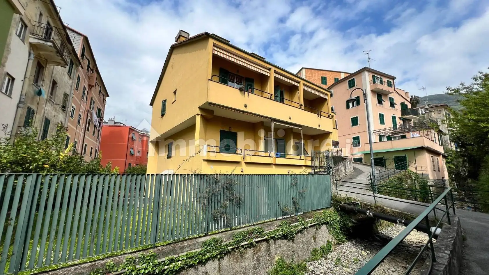 Appartamento in vendita a Sori