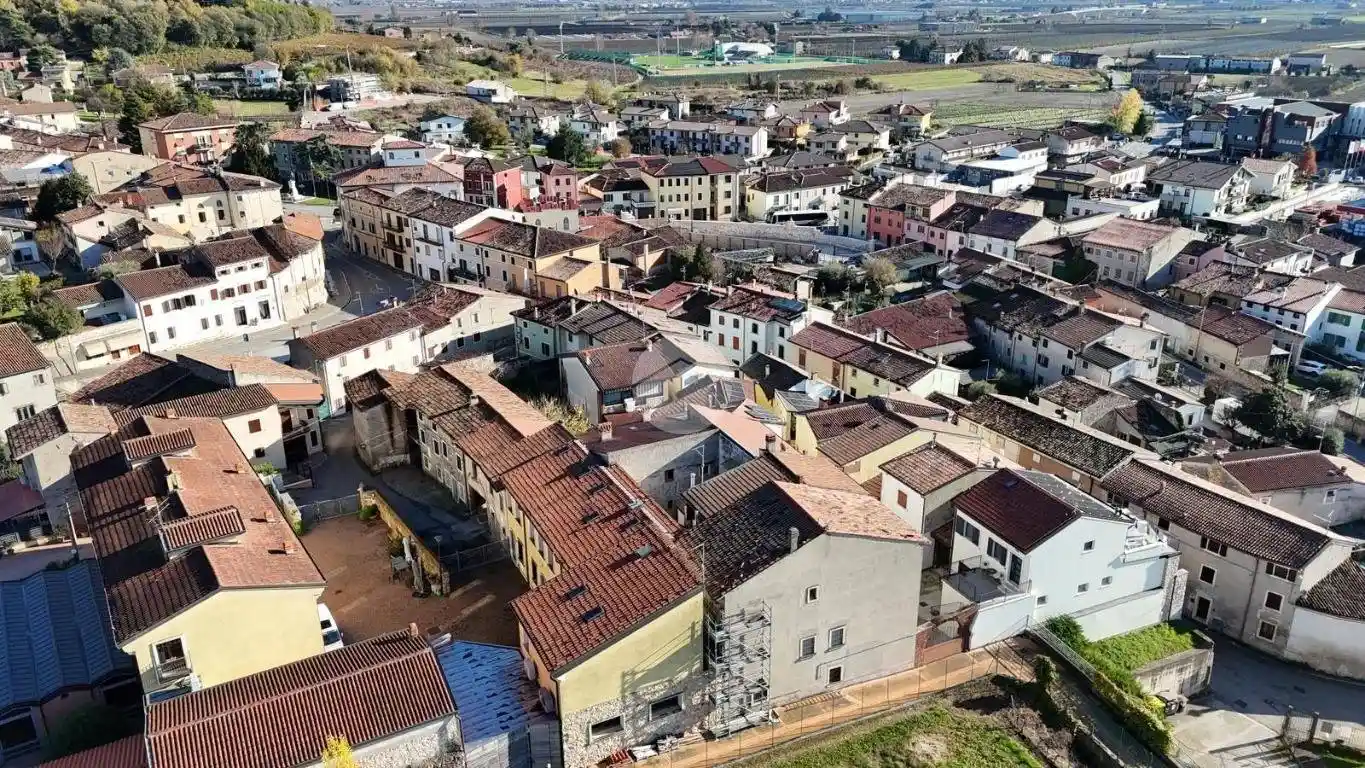 Casa colonica via Salgaria 20, Centro, Caldiero - foto 3